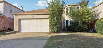 8040 Southern Pine Way, Fort Worth, TX 76123