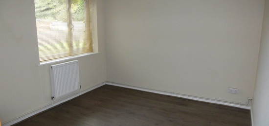 2 bed flat to rent