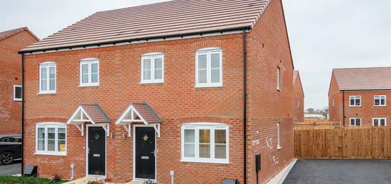 3 bedroom semi-detached house