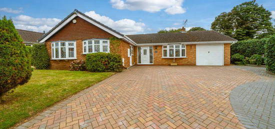 2 bedroom detached bungalow for sale