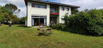 Villa 5 pièces 141 m²