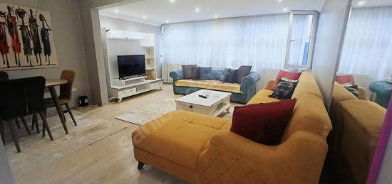 OSMANBEY KODAMAN SOKAKDA 2+1 FULL EŞYALI DAİRE