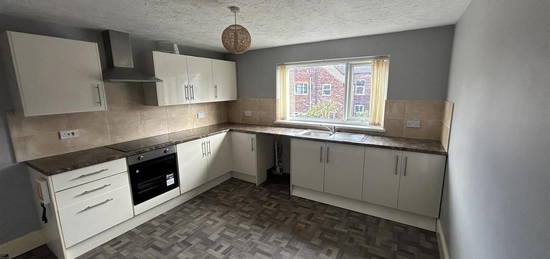 Flat to rent in Carter Street, Goole DN14