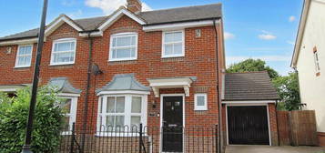 3 bedroom semi-detached house