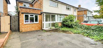 3 bed semi-detached house for sale