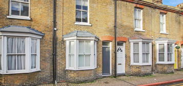 2 bed terraced house to rent