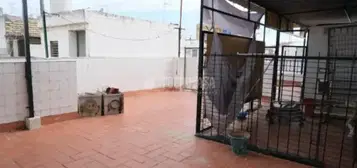 Casa adosada en La Plata