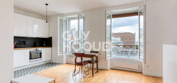 Studio  à vendre, 1 pièce, 31 m², Étage 3/5