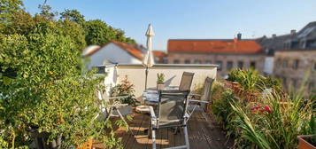 Großzügig Wohnen mit Dachterrasse, fast im Zentrum