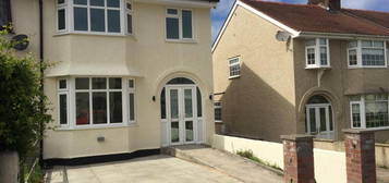 3 bedroom semi-detached house