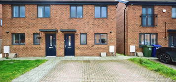 3 bed semi-detached house for sale