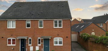 3 bed semi-detached house for sale