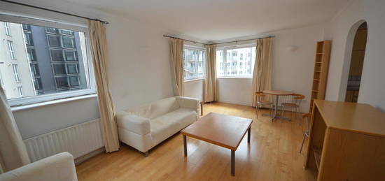 Flat to rent in Seraph Court, 5 Moreland Street EC1V