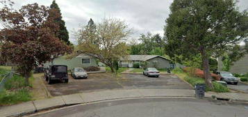 1282-1284 Carmel Cir, Medford, OR 97504