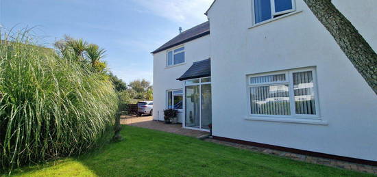 3 bed detached house for sale