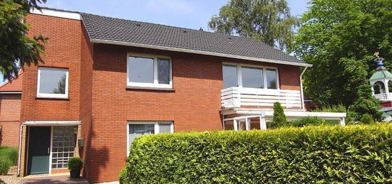 Oberwohnung mit Garten und Balkon in einer sehr ruhigen Wohnanlage