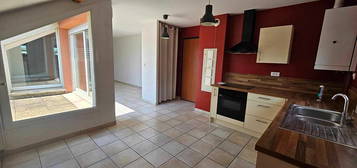 Appartement  à louer, 3 pièces, 2 chambres, 78 m²