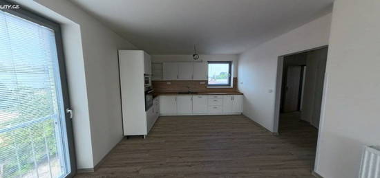 Pronájem bytu 2+kk 65 m² (Jednopodlažní)