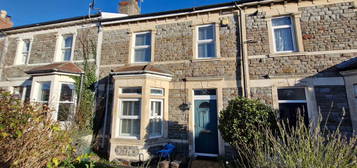 4 bed terraced house to rent