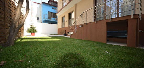 Ocazie! Apartament 3 camere cu curte| Zona Aviatiei| Idea...