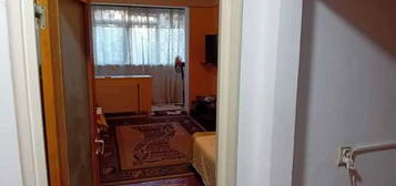 Inchiriez apartament 2 camere