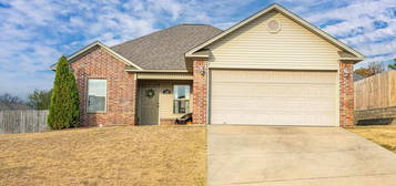 120 Derby Shire Pl, Hot Springs, AR 71913