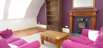 3 bed flat to rent