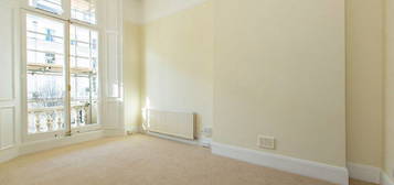 2 bed flat to rent