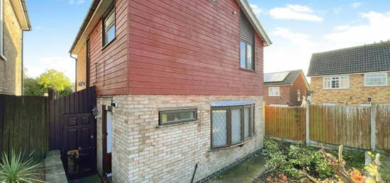 3 bedroom detached house