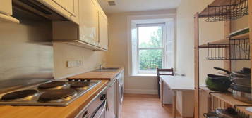 4 bed flat to rent