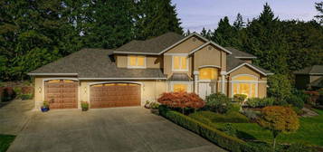 6430 214th Avenue NE, Redmond, WA 98053