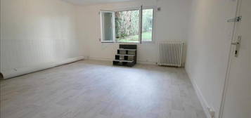 Appartement  à louer, 2 pièces, 1 chambre, 42 m²