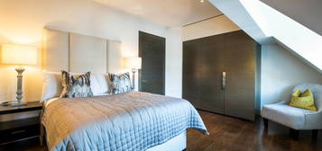 Flat to rent in Duke Street, Mayfair W1K