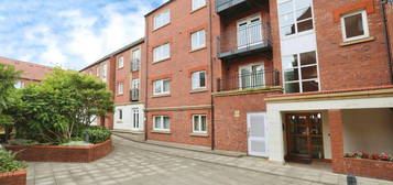 Flat to rent in Trafalgar House, Piccadilly, York YO1