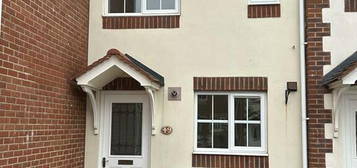 2 bedroom terraced house