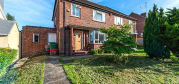 3 bedroom semi-detached house to rent