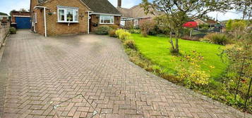 4 bedroom detached bungalow for sale