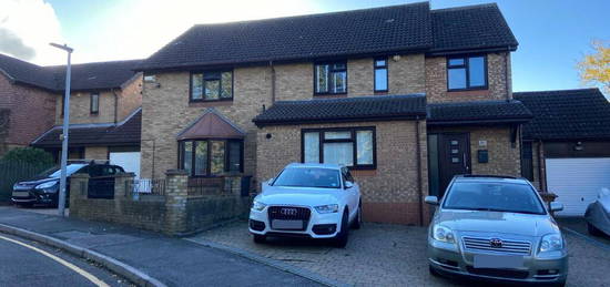 4 bedroom semi-detached house