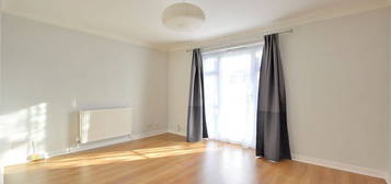 2 bed flat to rent