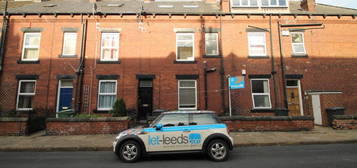 4 bedroom terraced house