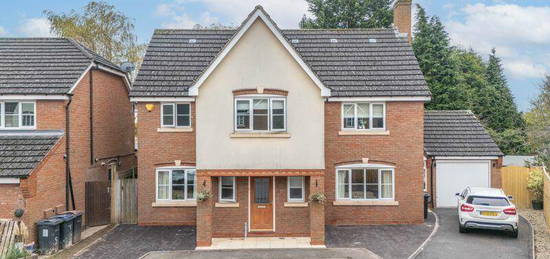 6 bedroom detached house for sale