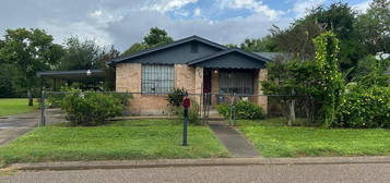 325 Yoakum Ave, San Benito, TX 78586