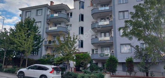 RW UYGAR'DAN ÜÇEVLERDE 3+1, 145M2 SİTE İÇERİSİNDE KOMBİLİ DAİRE.