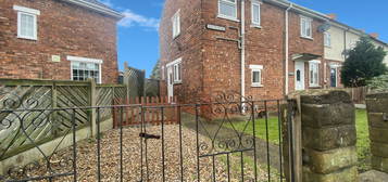 Terraced house to rent in South Road, Moorends, Doncaster DN8