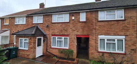 4 bedroom terraced house