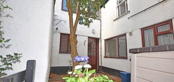 Cottage to rent in Church Street, Cullompton, Devon EX15