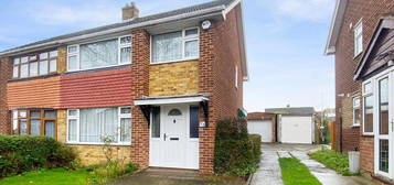 3 bedroom semi-detached house for sale