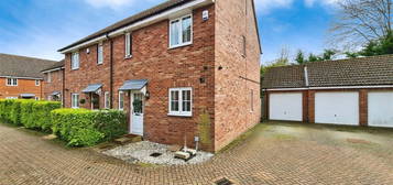 3 bed semi-detached house for sale