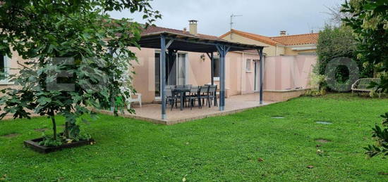 Maison/villa 8 pièce(s) 136 m2