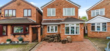 4 bed detached house for sale